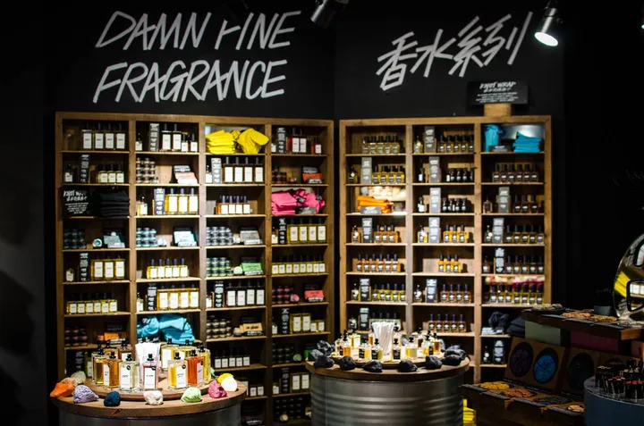 LUSH Paris comme exemple de radio in store