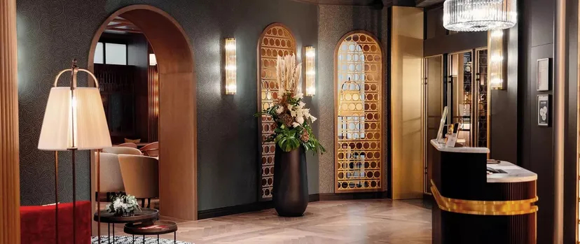 hotel luxe maison rouge strasbourg lobby