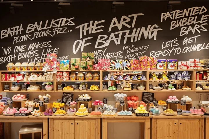 /uploads/lush_magasin_produits_9033a83fb1.png