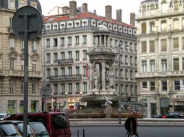 Hôtel mercure à place des jacobins ville de Lyon Rhône 69