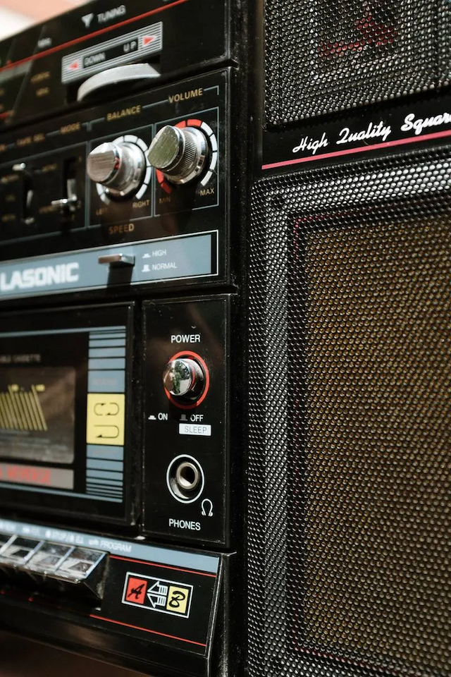 radio de marque pour les grandes enseignes et franchises