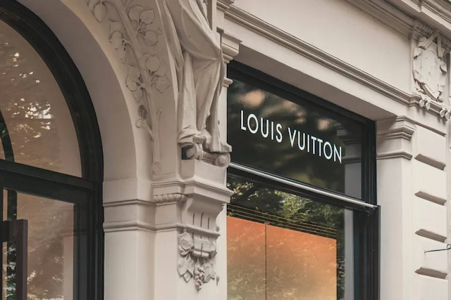 Sonoriser une boutique de luxe avec un fond sonore doux à Paris