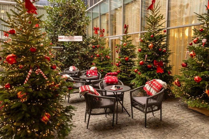 terrasse magasin noël sapin décoration